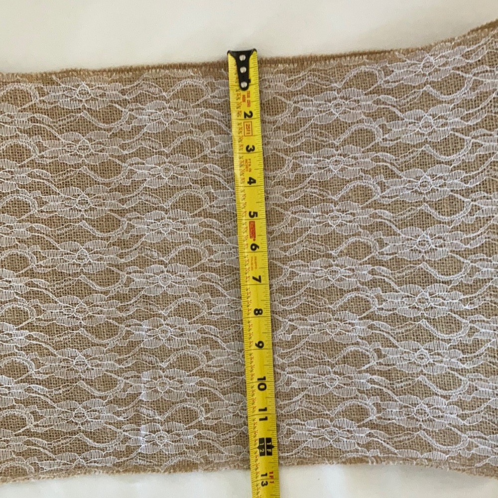Table Runner - Picture 5 of 8